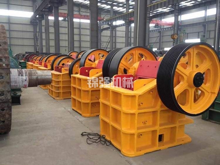 大型石子破碎機(jī)價(jià)格是多少?石子破碎機(jī)廠家推薦(圖1) 大型石子破碎機(jī)價(jià)格是多少?石子破碎機(jī)廠家推薦(圖1)